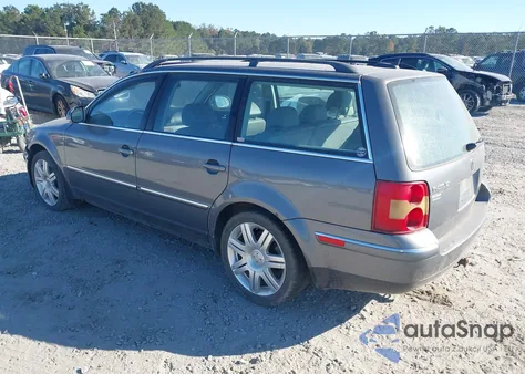 2005 Volkswagen Passat Glx из США, поврежденный, VIN WVWWU63B25E070060